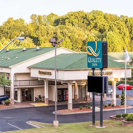 Quality Inn University Winston-Salem Exterior photo