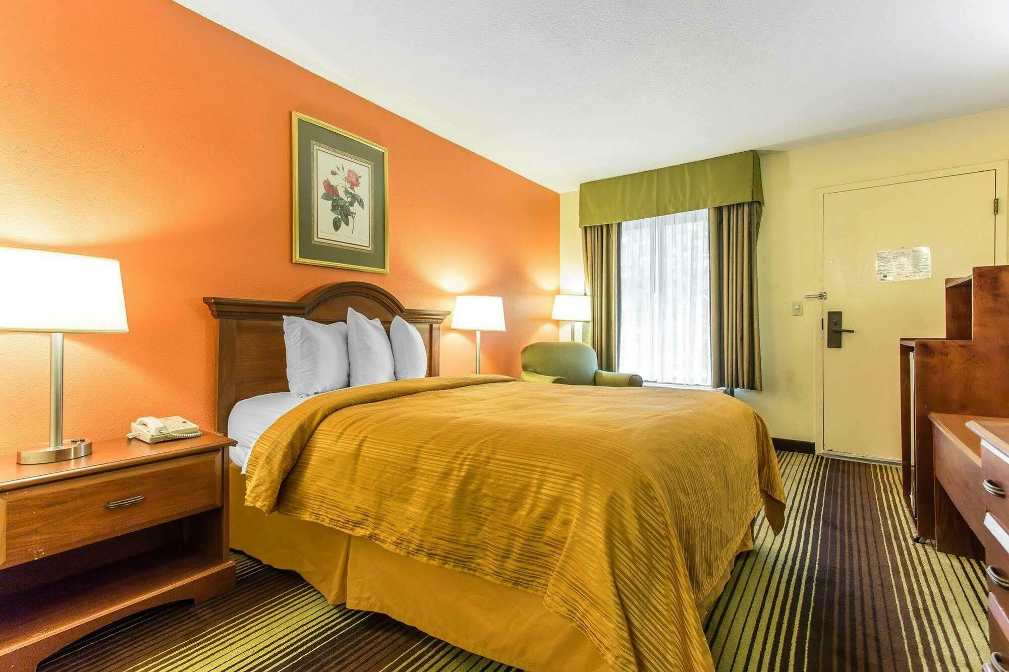 Quality Inn University Winston-Salem Exterior photo